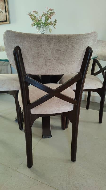 Dining table with 4 chairs 0