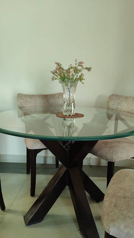 Dining table with 4 chairs 2