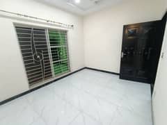 5 MARLA HOUSE FOR RENT IN BAHRIA TOWN LAHORE