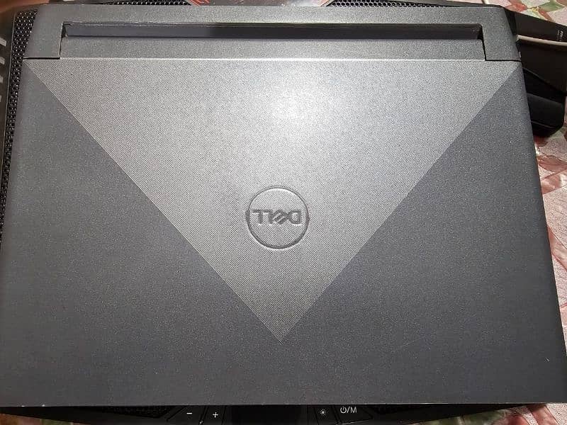 Dell G15 5511 excellent condition 2