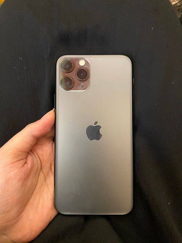 Iphone 11 pro PTA APPROVED 3