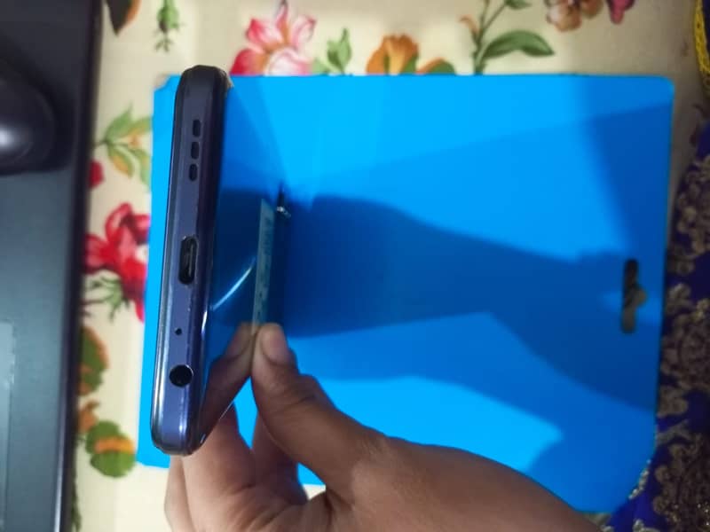 Tecno Camon 18T 8