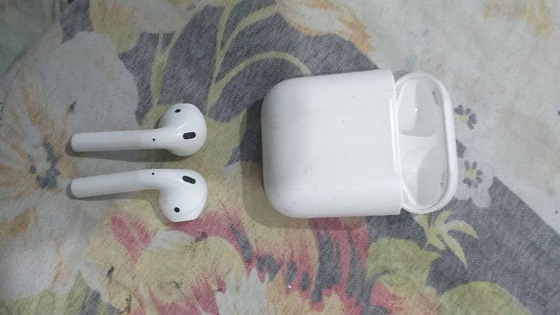 Apple airpods generation-1 2