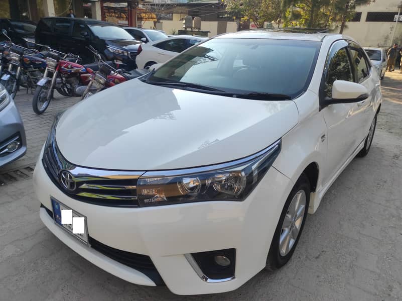 Toyota Corolla Altis Grande CVT-I 1.8 2016 1