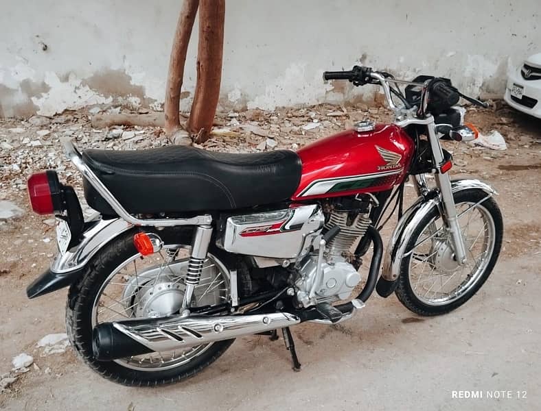 honda 125 SE 3