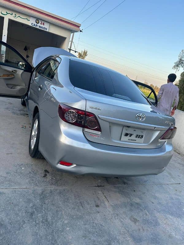 Toyota Corolla GLI 2012 14