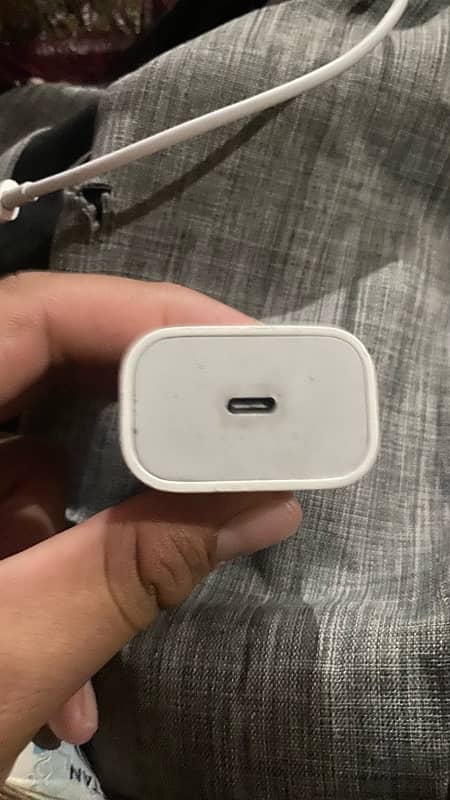 iphone 20 W charger 2