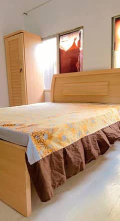 bed and almari with mattress