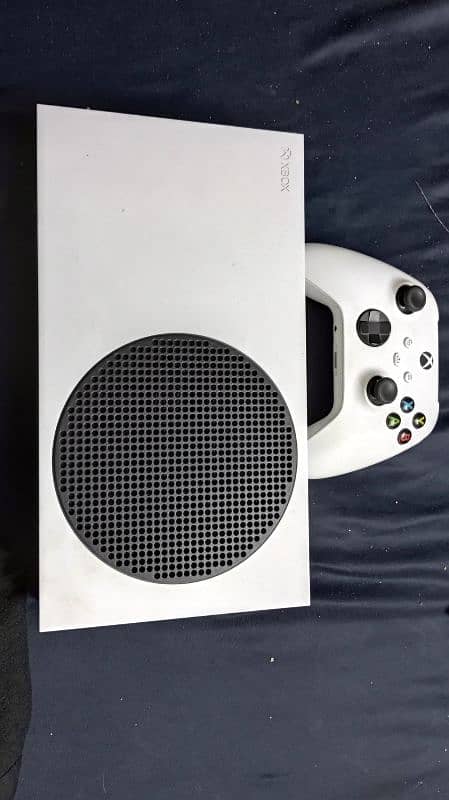 Xbox series s 4