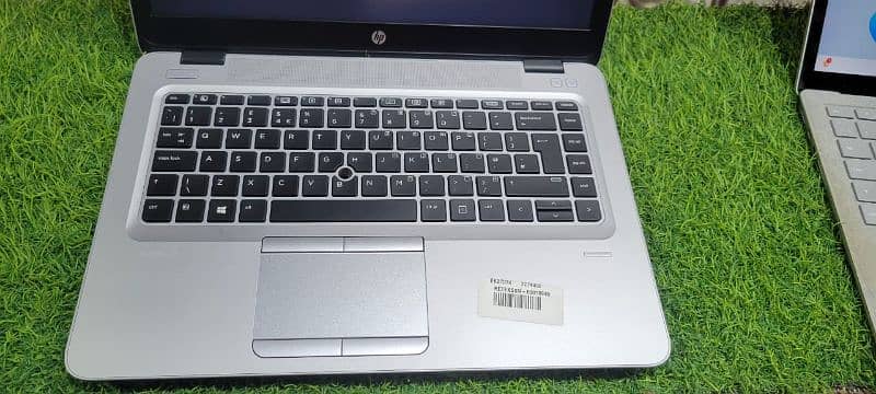 hp elitebook leptop only 2 months use 3