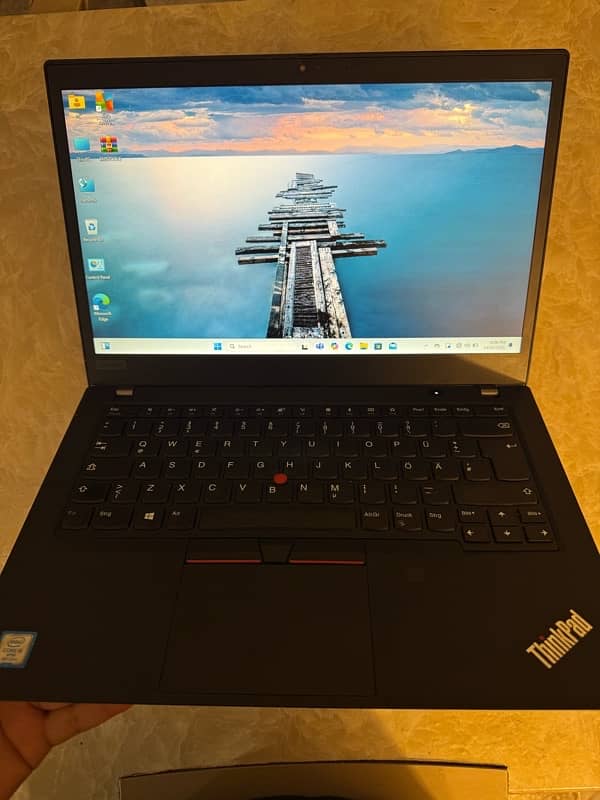 lenovo thinkpad T490 16/256 brand new 0