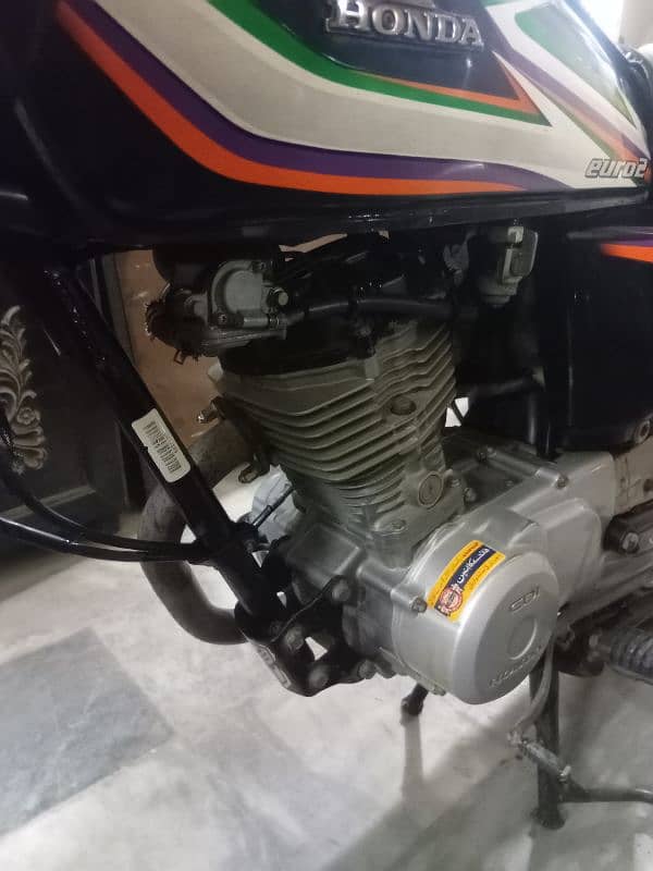 Honda 125 2016 Golden Num 1