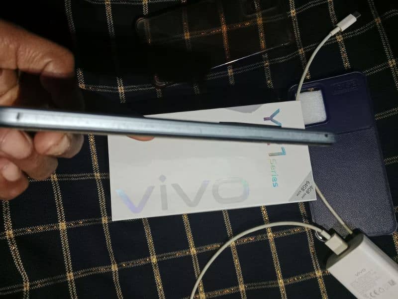 Vivo y21 for Sale 5