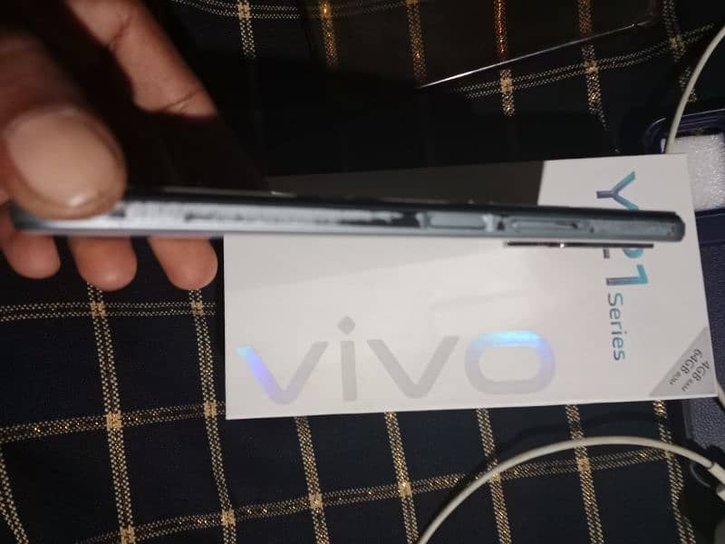 Vivo y21 for Sale 7