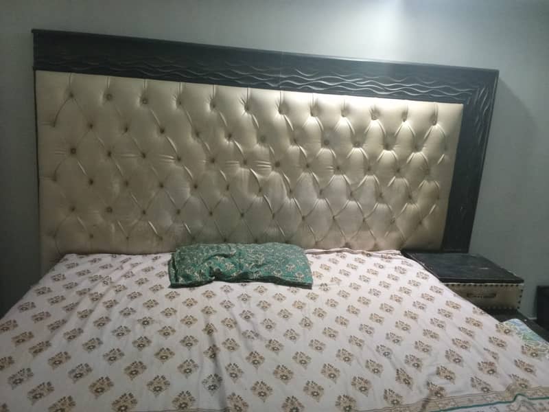 King size bed set 0