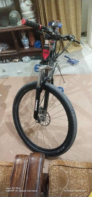 Gears Bicycle like new THUNDER 3