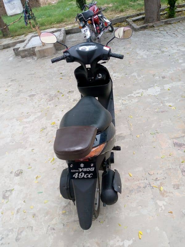 Suzuki company Scooty 50cc 2