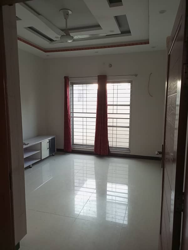 2 kanal independent house for rent 0