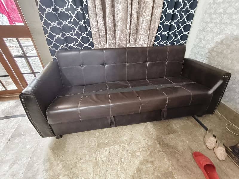 3 seater sofa 0