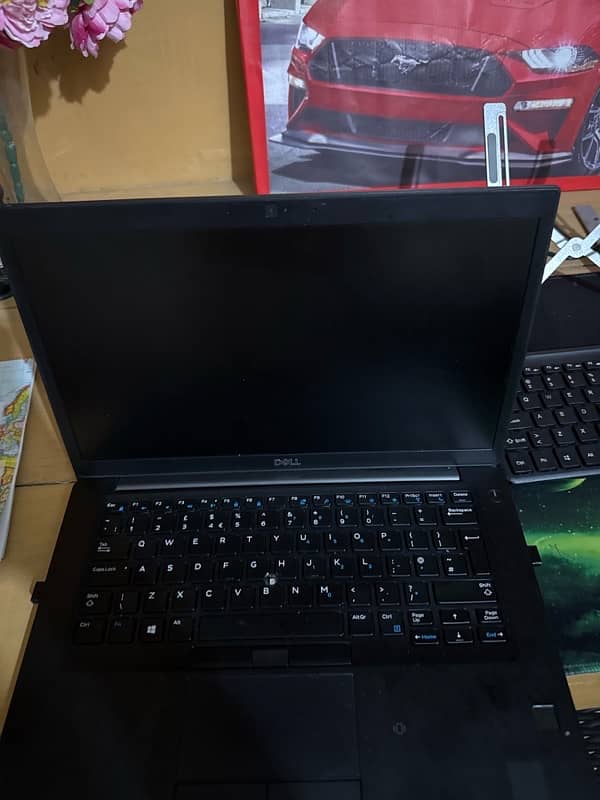 Dell Latitude 16/256 1