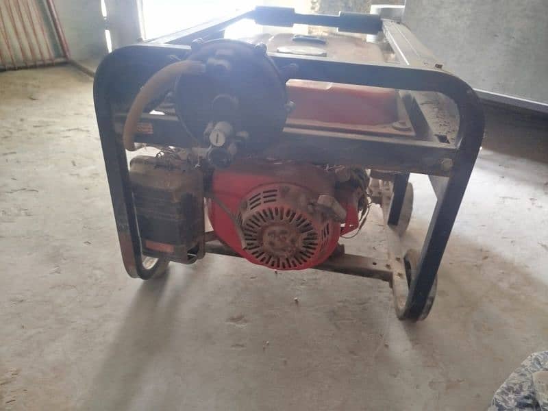 2.5 kva genrater for sale good condition 03032757764 2