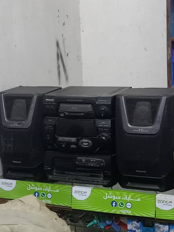 Panasonic +amplifier plus speaker 0