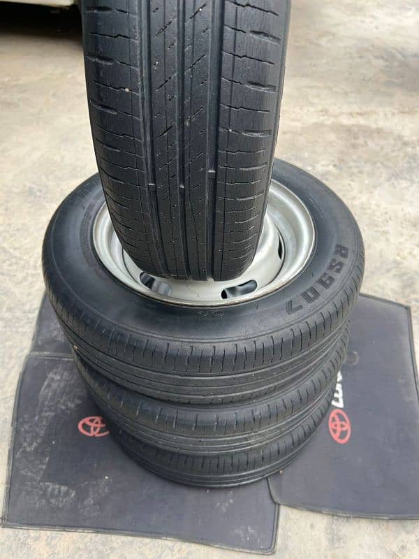 R. 12 tubeless tyres gud condition 4