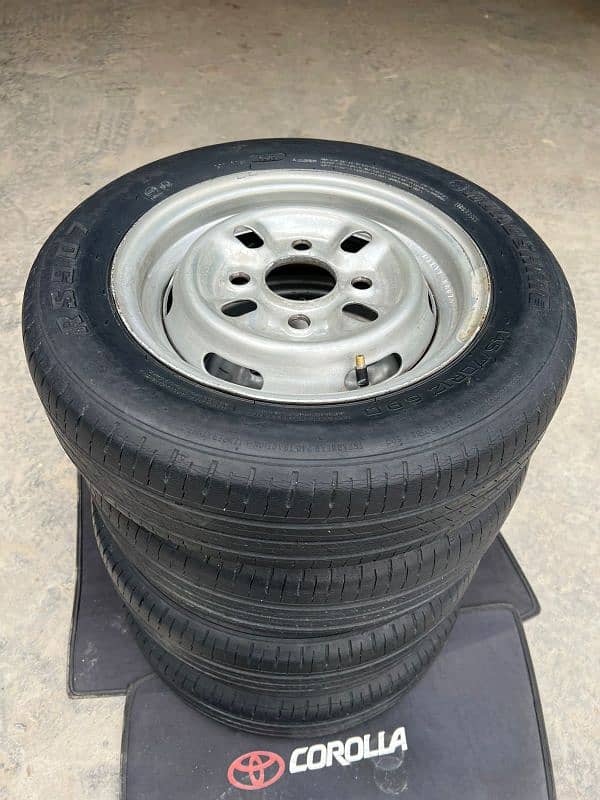 R. 12 tubeless tyres gud condition 5