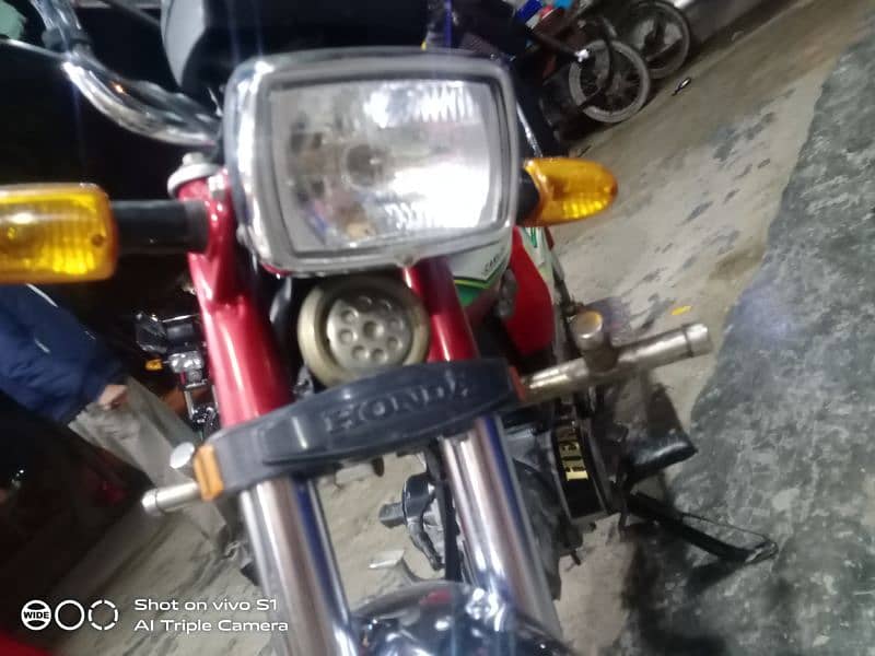 CD Honda 70 open lighter 4