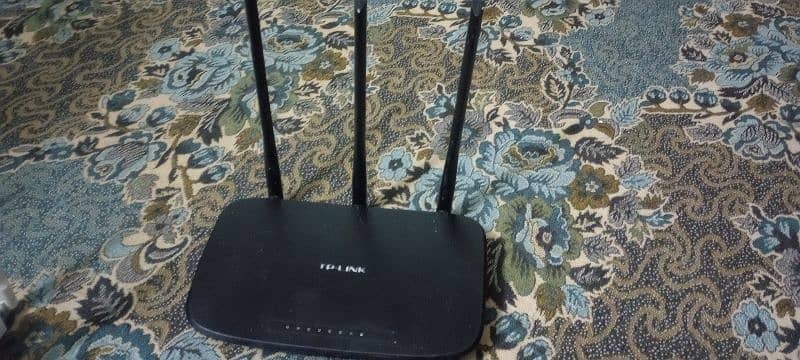 TP-Link Router 1