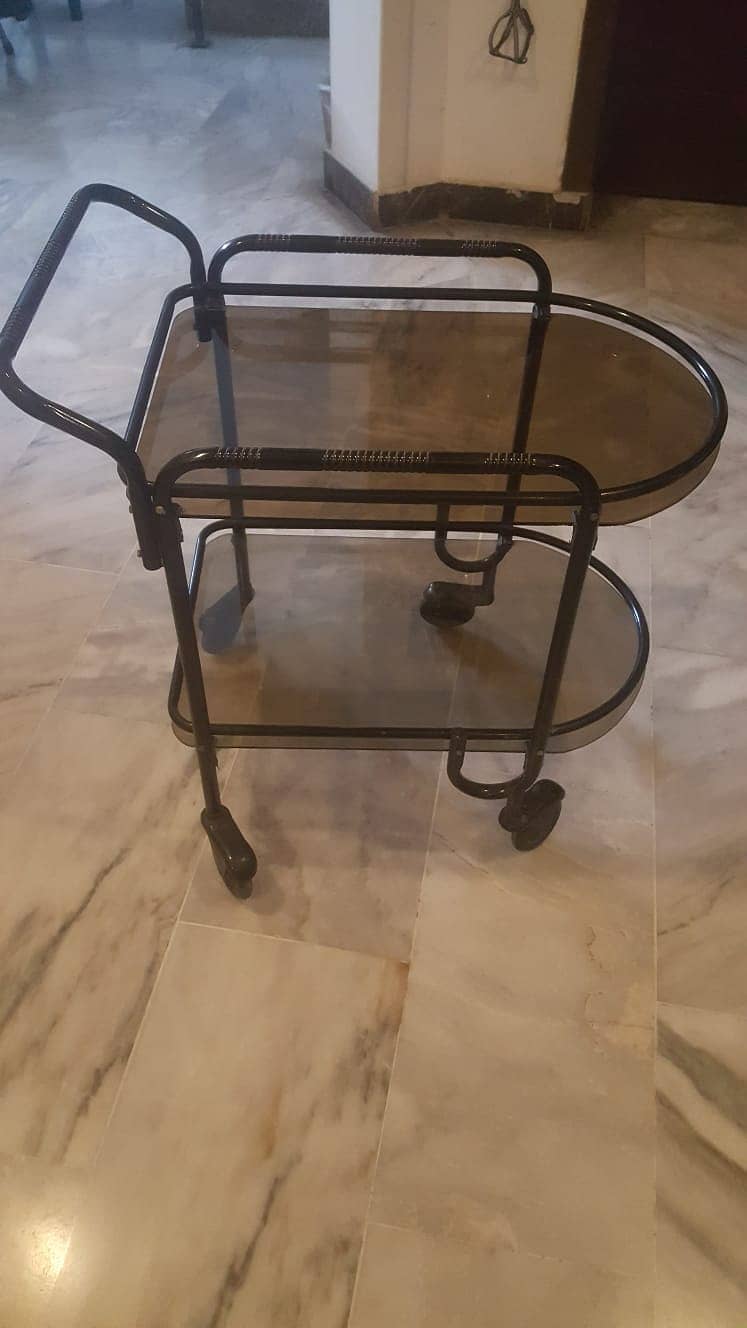 Tea trolley 0