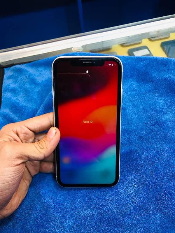 i phone XR 128gb jv sim 1