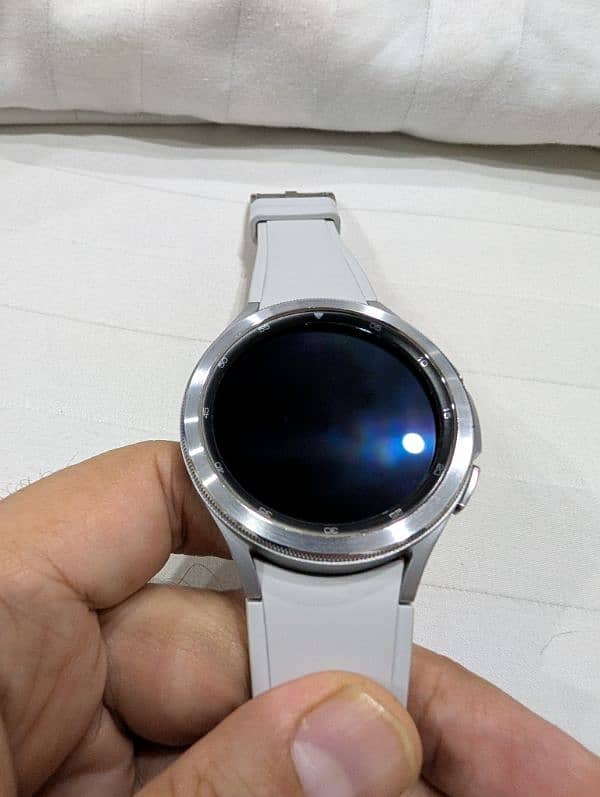 Samsung Galaxy Watch 4 Classic (made in Vietnam) 46mm 3