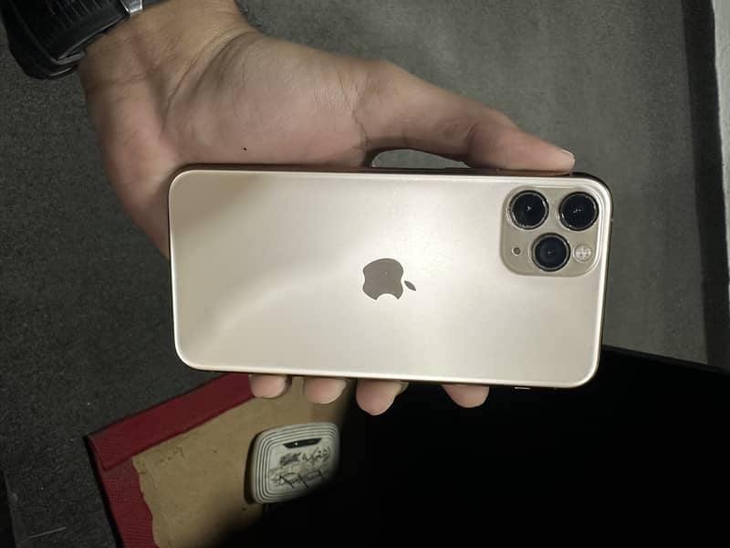 Iphone 11 pro gold colour non pta (FU) 1