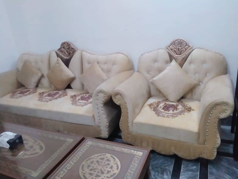 7seater Taj sofa with 3 table 1