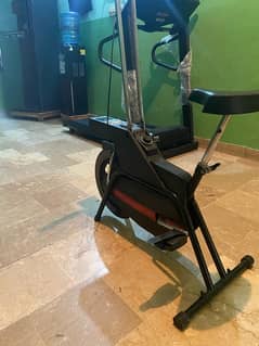 Exercise cycle machine