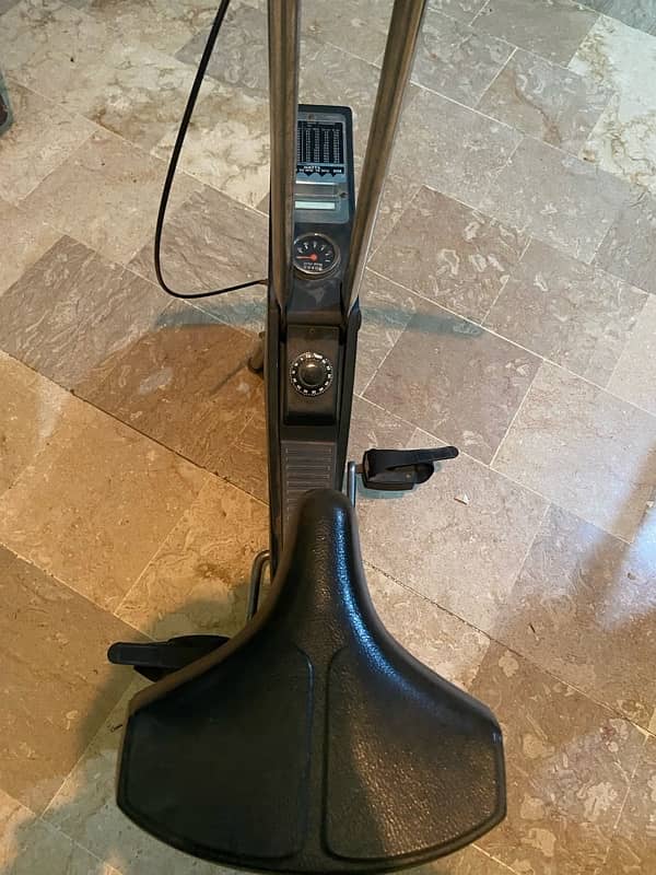 Exercise cycle machine 3