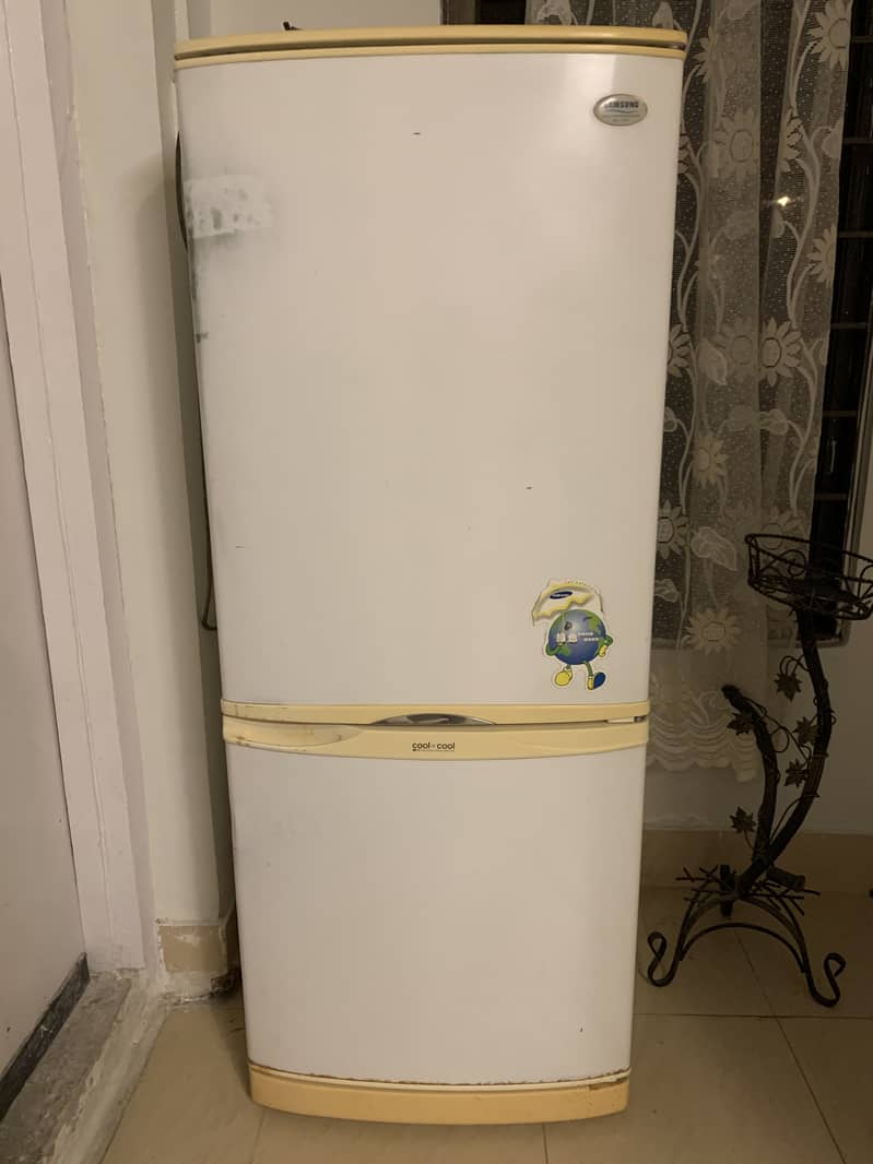 Samsung fridge with bottom freezer 2