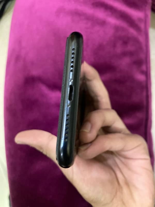 iphonexr dual pta panel ma line water pack face id ok line ki gurenty 6