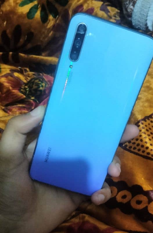 HUAWEI y9s 0