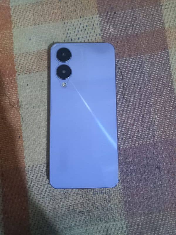 Vivo y17s 4+4  128 0