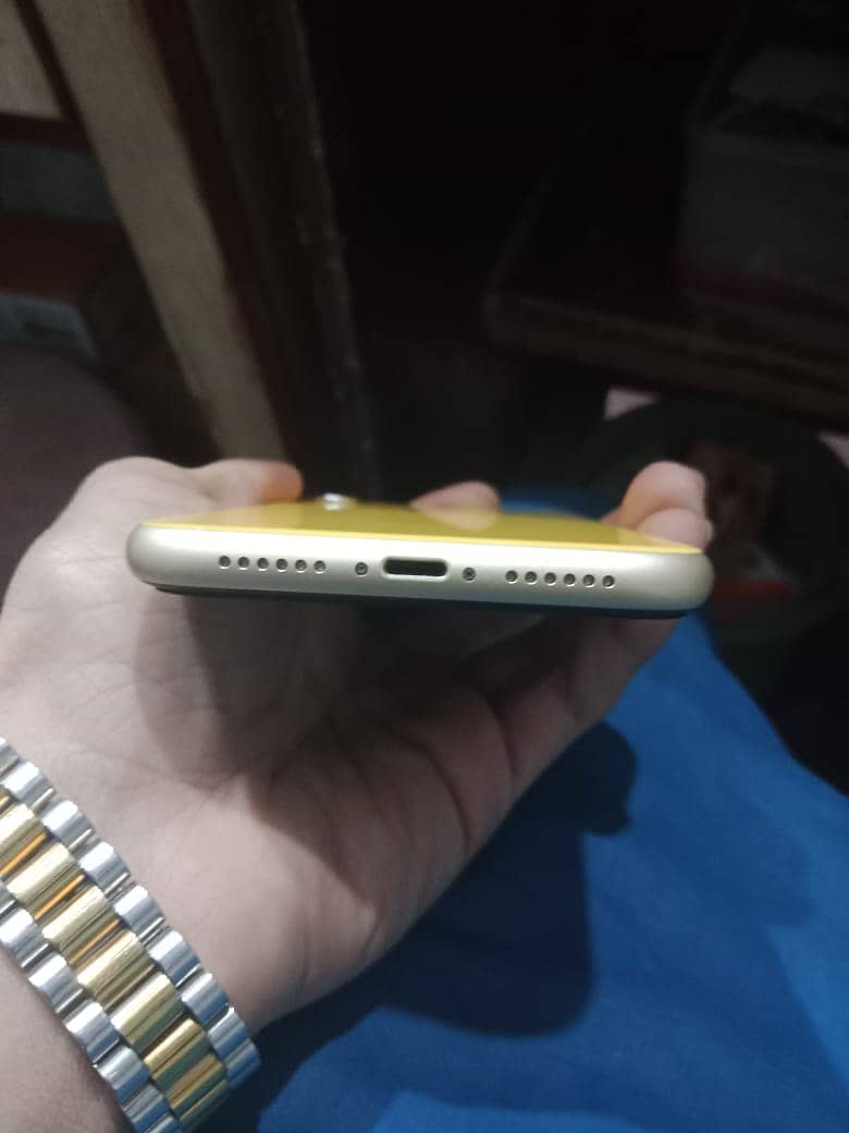 iPhone XR all okay water pack 64GB Face ID 2