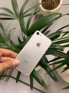 IPhone 7 Non pta Made in japan Total Genion phone