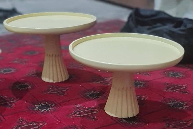 cake stands 1