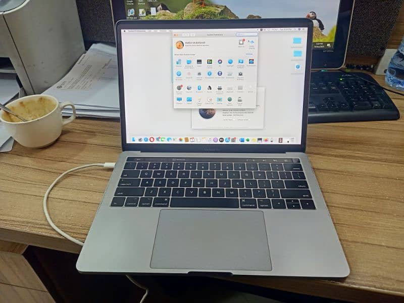 Apple MacBook pro 2017 For Sale 4