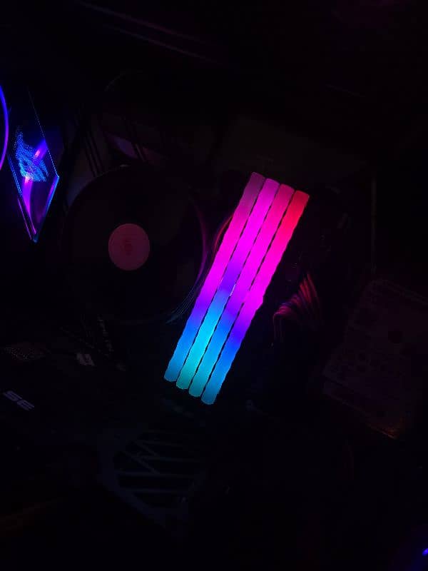 V Color 2*8 gb RAM 3600mhz RGB 0