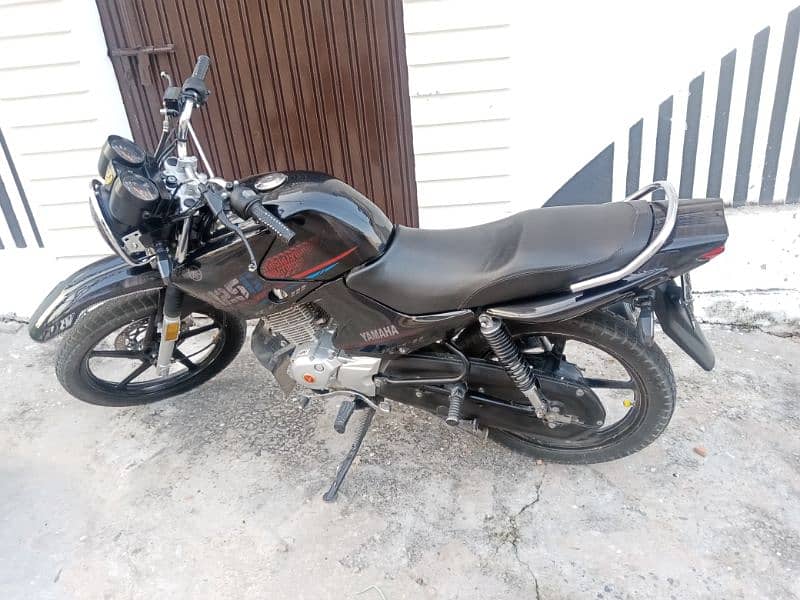 Ybr 125G 2023 model 3