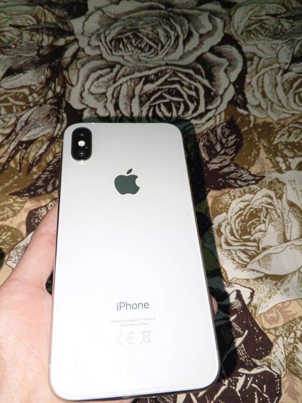 I am selling my iphone X 1