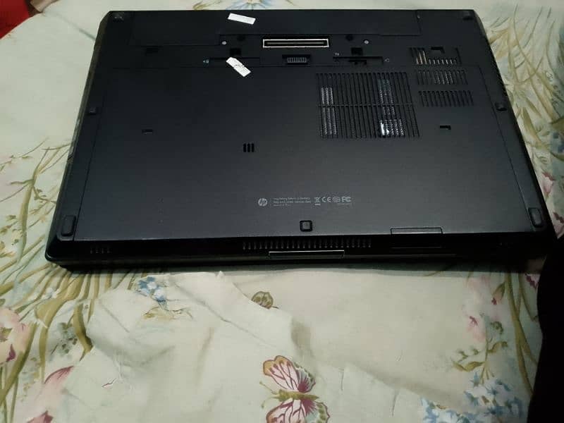 HP Elitebook work station 1