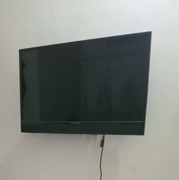 32"Nobel LED TV 0